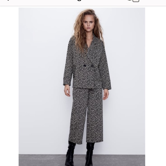 Brand new without tags awesome Zara and animal print knit pants size medium - Picture 5 of 6